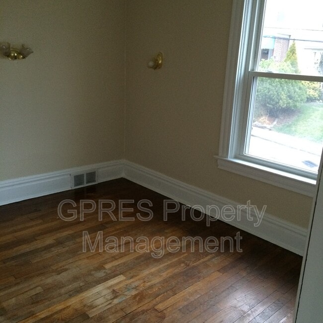 1416 Alton St Unit 2nd floor, Pittsburgh, PA 15216 Condo for Rent in