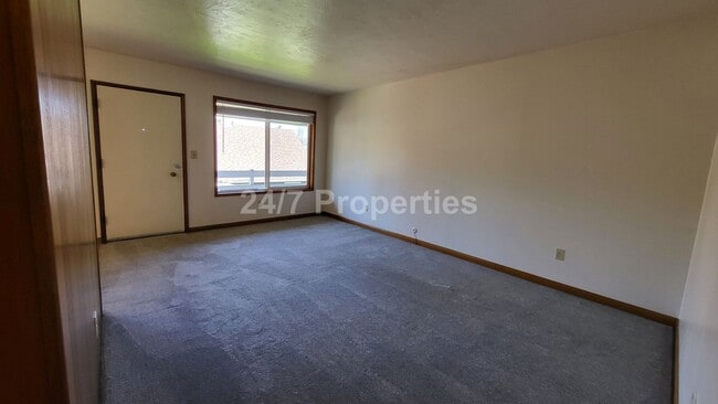 Photo - Beautiful 1 BD | 1 BA Apartment with a View - Near OHSU Campus!