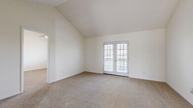 Interior Photo - Hickory Run