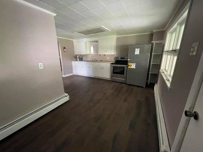 Building Photo - 3 bed 1 bath