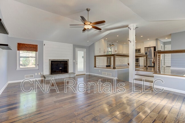 Building Photo - 3290 Forest Creek Dr SW