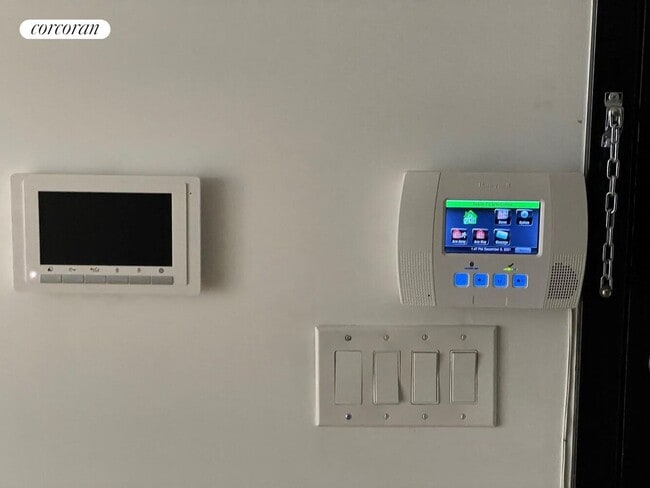 Building Photo - 2060 Pacific St