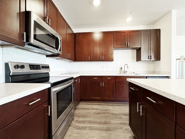 Building Photo - Well-Maintained 3/2.5 in Ewa Beach!