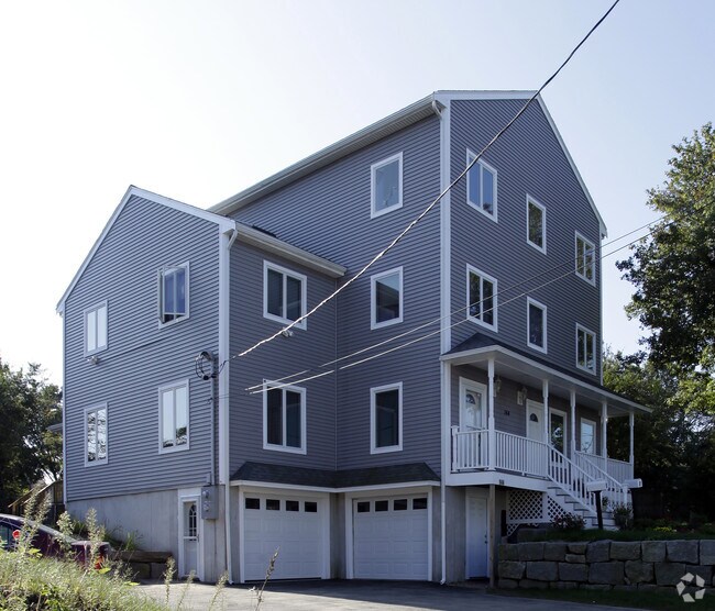 Building Photo - 144 West St