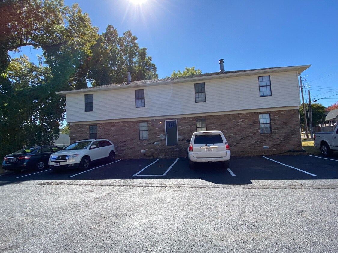 257 Tinker Hill Cv, Jackson, TN 38305 Apartments in Jackson, TN