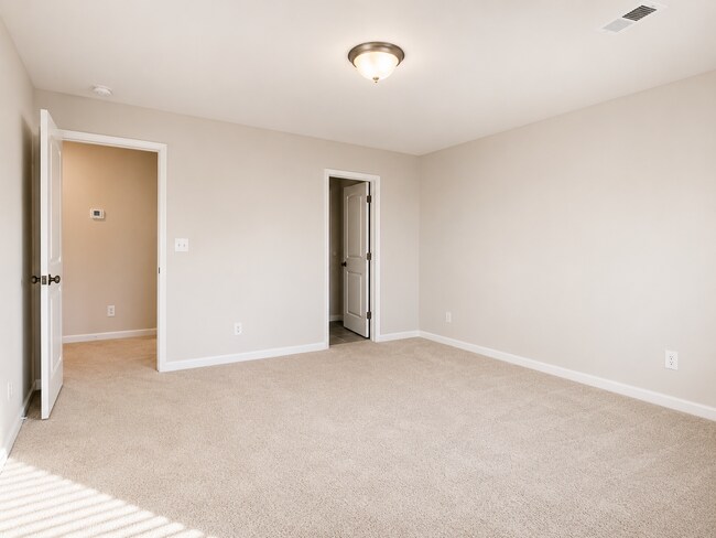 Foto del edificio - 404 Laurel Pk Dr