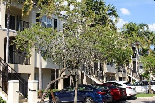 Foto del edificio - 6020 W Sample Rd
