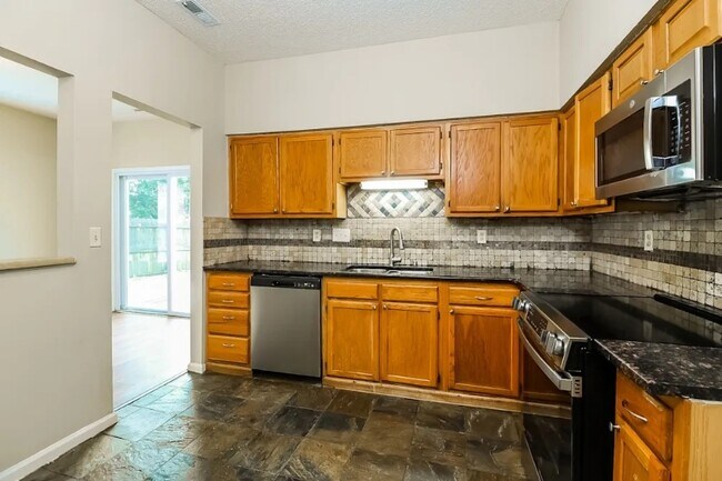 Foto del edificio - 1101 Gretna Green Dr