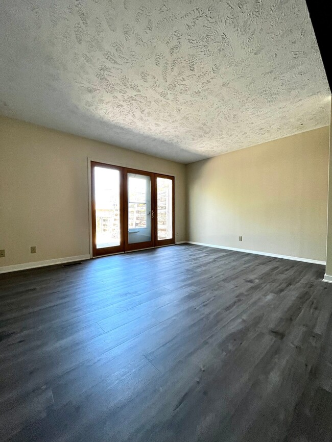Building Photo - 4625 Tipperary Trail