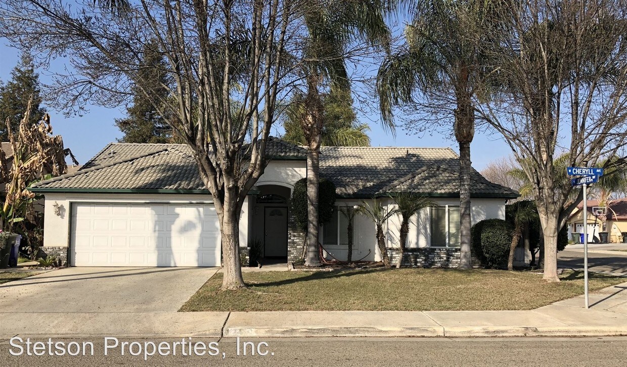 Primary Photo - 2440 W Cheryll Ave