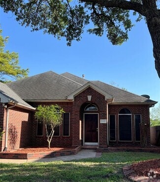 Building Photo - 13607 Mansor Dr