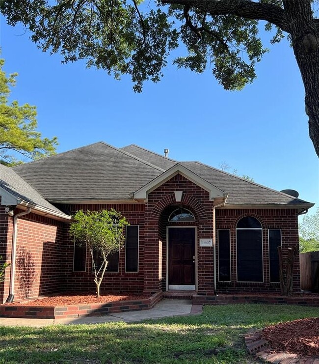 Building Photo - 13607 Mansor Dr