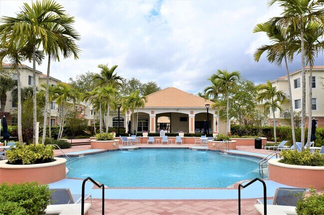 Foto del edificio - 9857 Baywinds Blvd