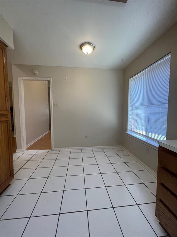 Building Photo - 9126 Elk Bend Dr