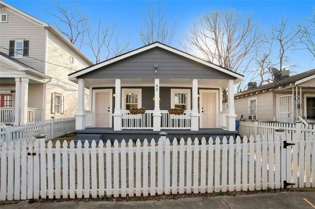 Building Photo - 62 Chester Ave SE