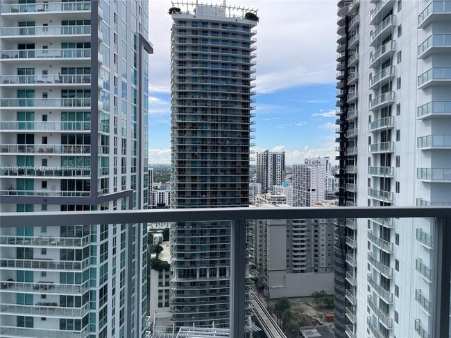 Foto del edificio - 1060 Brickell Ave