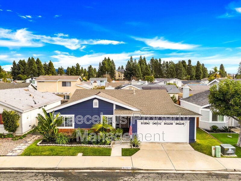 Primary Photo - 2039 Waterbury Dr