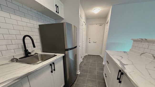 Unit 5F Kitchen - LeMarchant Towers