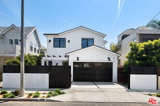 Building Photo - 1086 Marco Pl