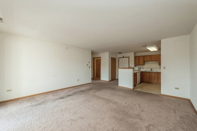 Building Photo - 801 N McLean Blvd