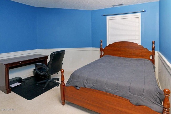Foto del edificio - 537 Spring Forest Rd