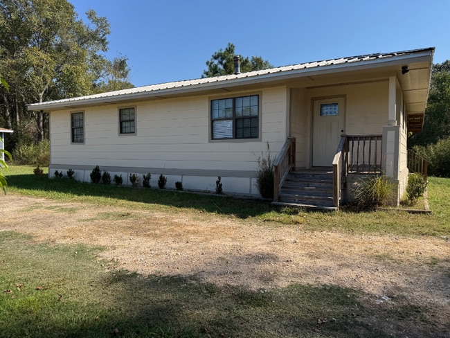 Building Photo - 128 Faires Ln