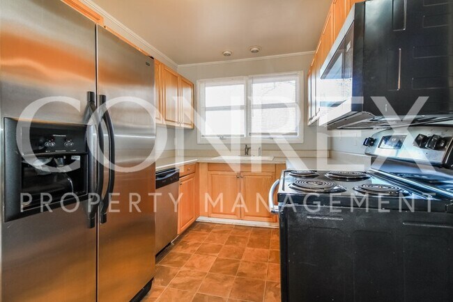 Building Photo - Wonderful 4 bedroom 2.5 bathroom home