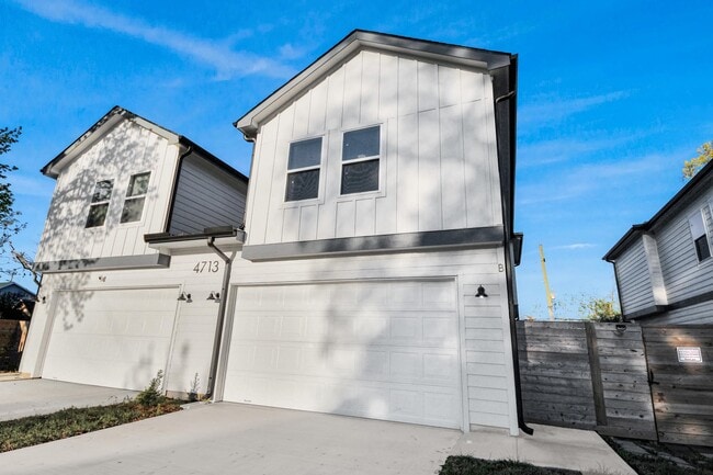 Building Photo - 4713 Talina Way