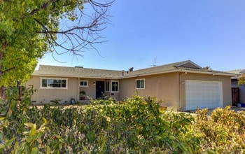 Building Photo - 20 W Gettysburg Ave