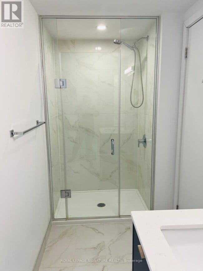 Building Photo - 1608 Charles St