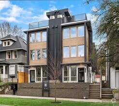 Building Photo - 1120B 16th Ave