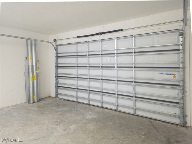 Building Photo - 8923 Madrid Cir