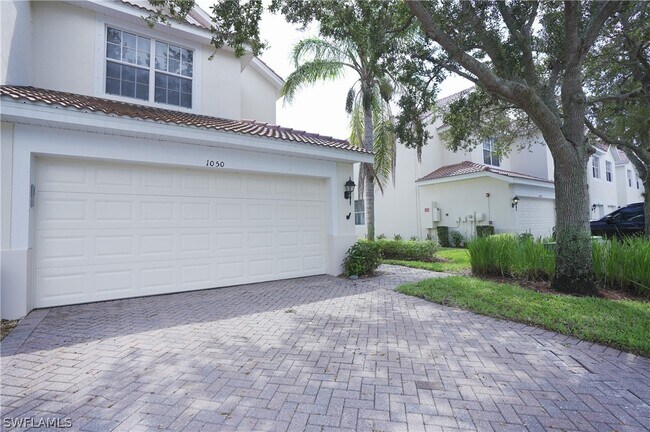 Building Photo - 1050 Albany Ct