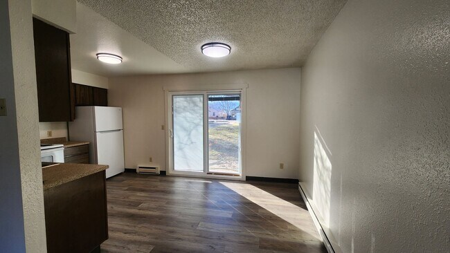 Foto del edificio - CHA100