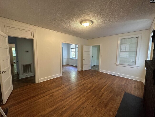 Foto del edificio - 1219 Denny Rd
