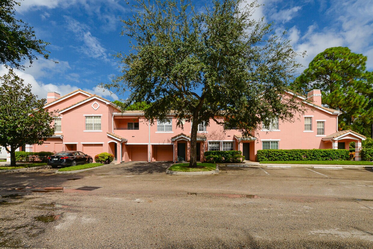 Foto principal - 106 SW Peacock Blvd
