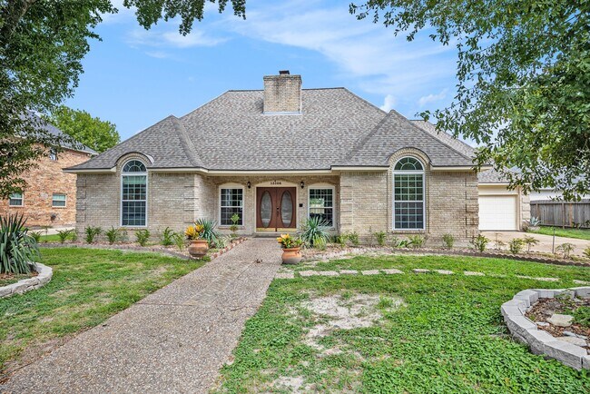 Foto del edificio - 15106 Dawnbrook Dr