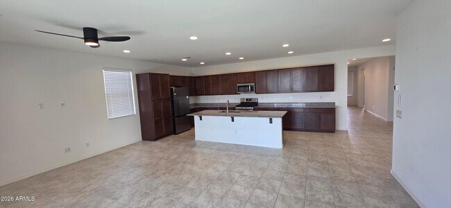 Foto del edificio - 14759 W Soft Wind Dr