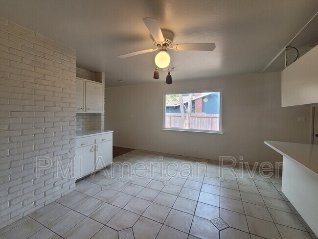 Foto del edificio - 9060 Talisman Dr