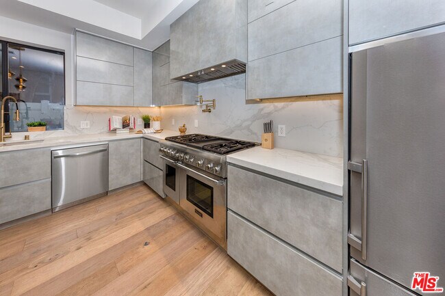 Foto del edificio - 1635 S Sherbourne Dr