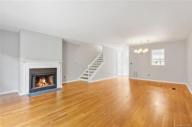 Building Photo - 203 Twin Brook Ct
