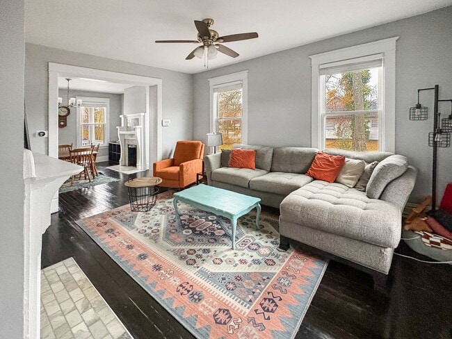 Foto del edificio - Spacious 3 Bedroom in Richmond