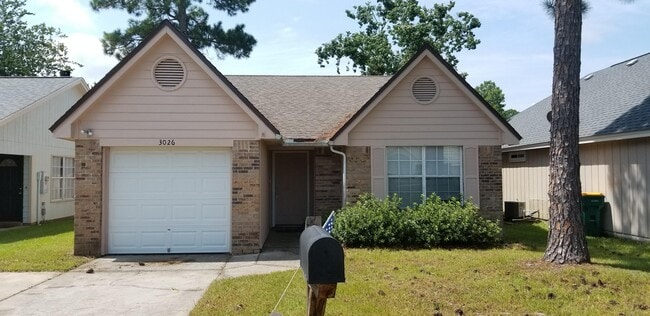 Foto del edificio - 3026 Yorktown Cir