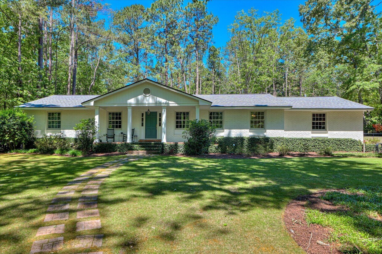 Foto principal - 1961 Dibble Rd S W