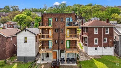 Building Photo - 217 W 13th St
