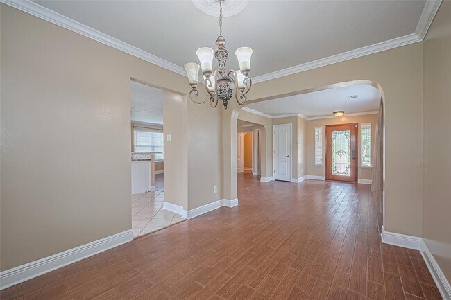 Building Photo - 5731 Coastal Way