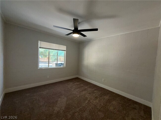 Foto del edificio - 1628 Thelma Ln