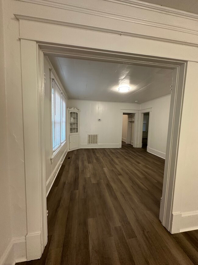 Foto del edificio - 617 Pender St