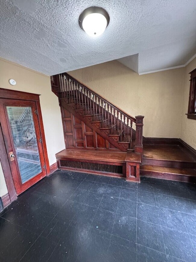 Foto del edificio - 435 W Wildwood Ave