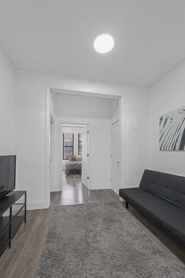 Building Photo - 3 bedroom in New York NY 10030